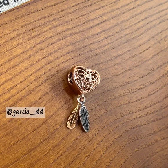 Pandora Openwork Heart & Two Feathers Dreamcatcher Charm - Picture 2 of 4